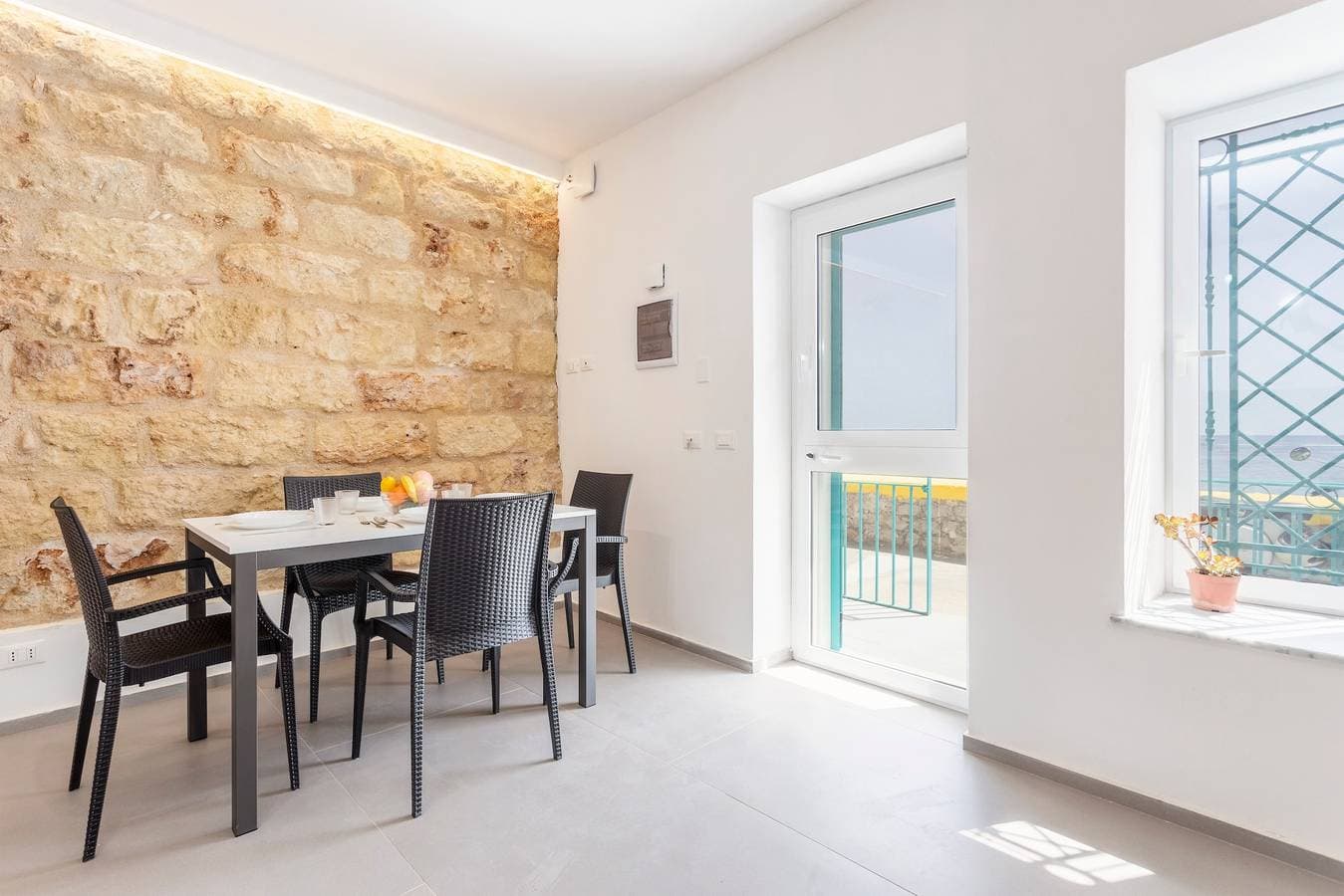 Foto 3 von 21: Ferienhaus 'La Casetta sul Mare' mit Meerblick, WLAN und Klimaanlage