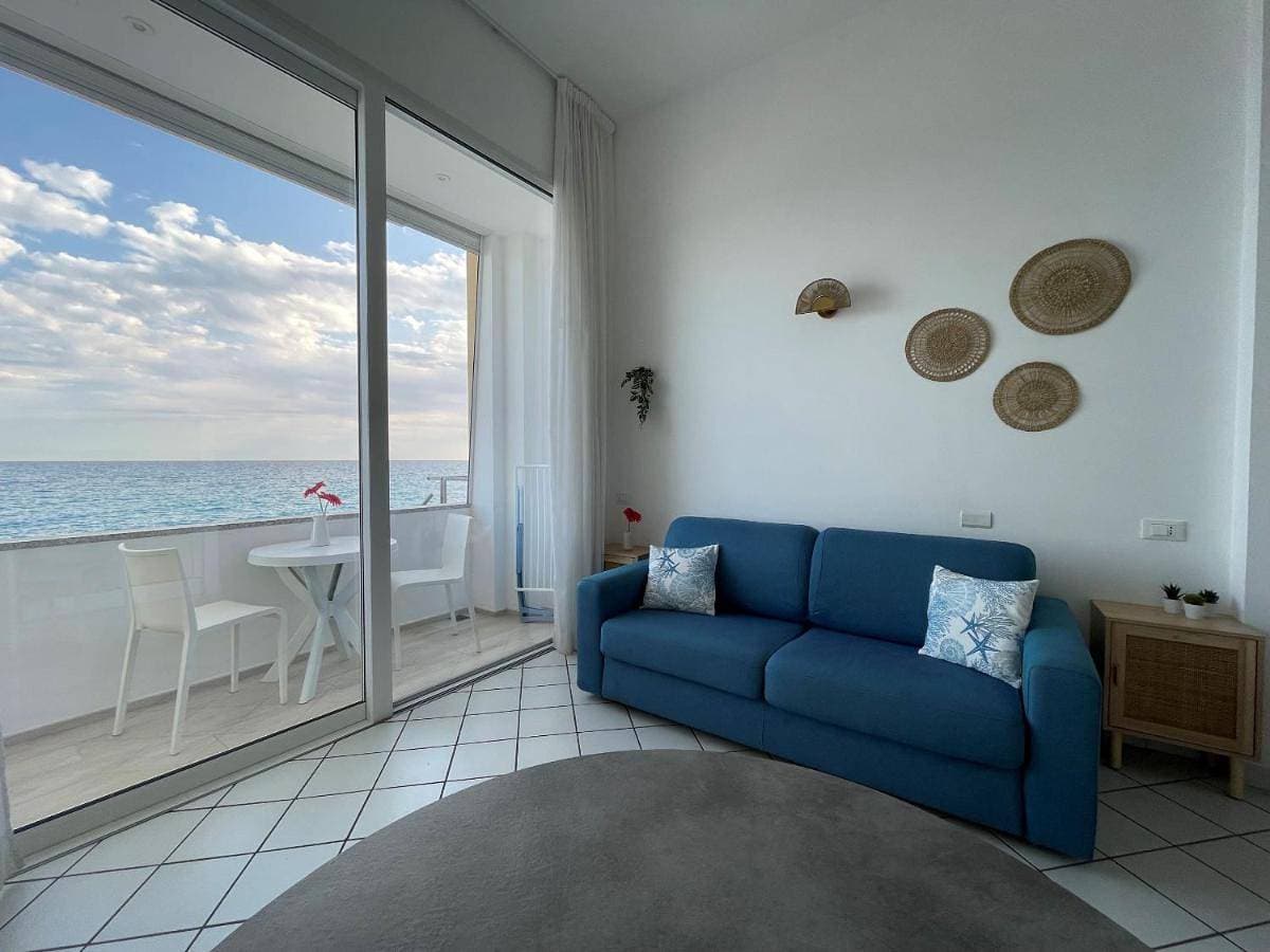 Foto 3 von 13: Studio with Sea View