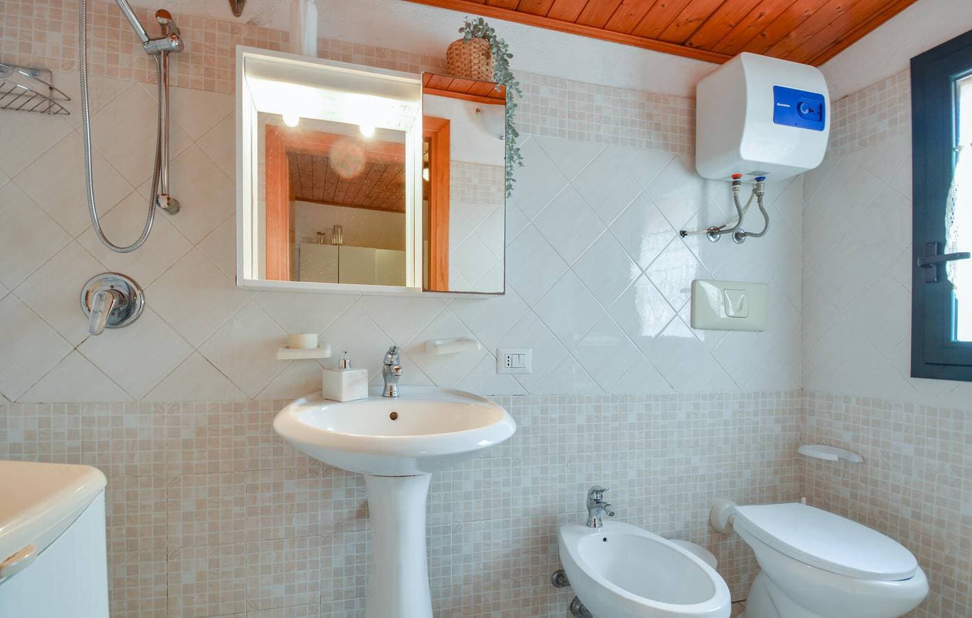 Foto 11 von 13: Gemütliche Ferienwohnung in der Nähe von Genn'e Mari Beach