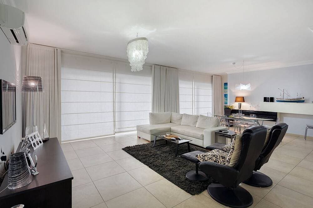 Foto 9 von 30: Luxury Apt w/Side Seaviews & Pool, Best Location