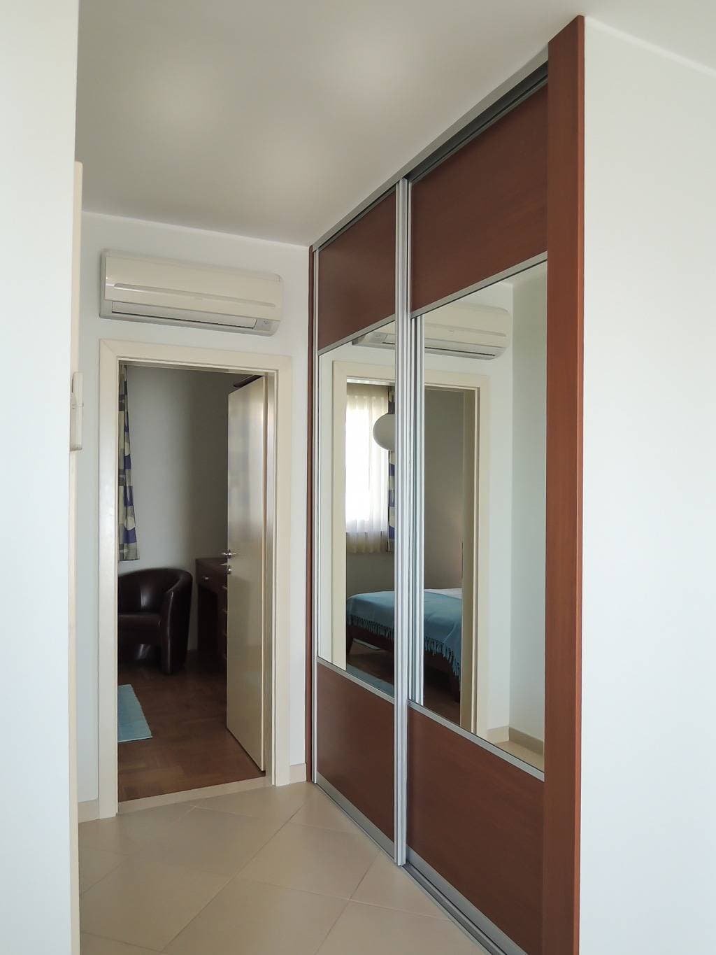 Foto 12 von 27: Ferienwohnung in Baška Voda mit Meerblick, Terrasse, Klimaanlage, W-Lan (3785-2)