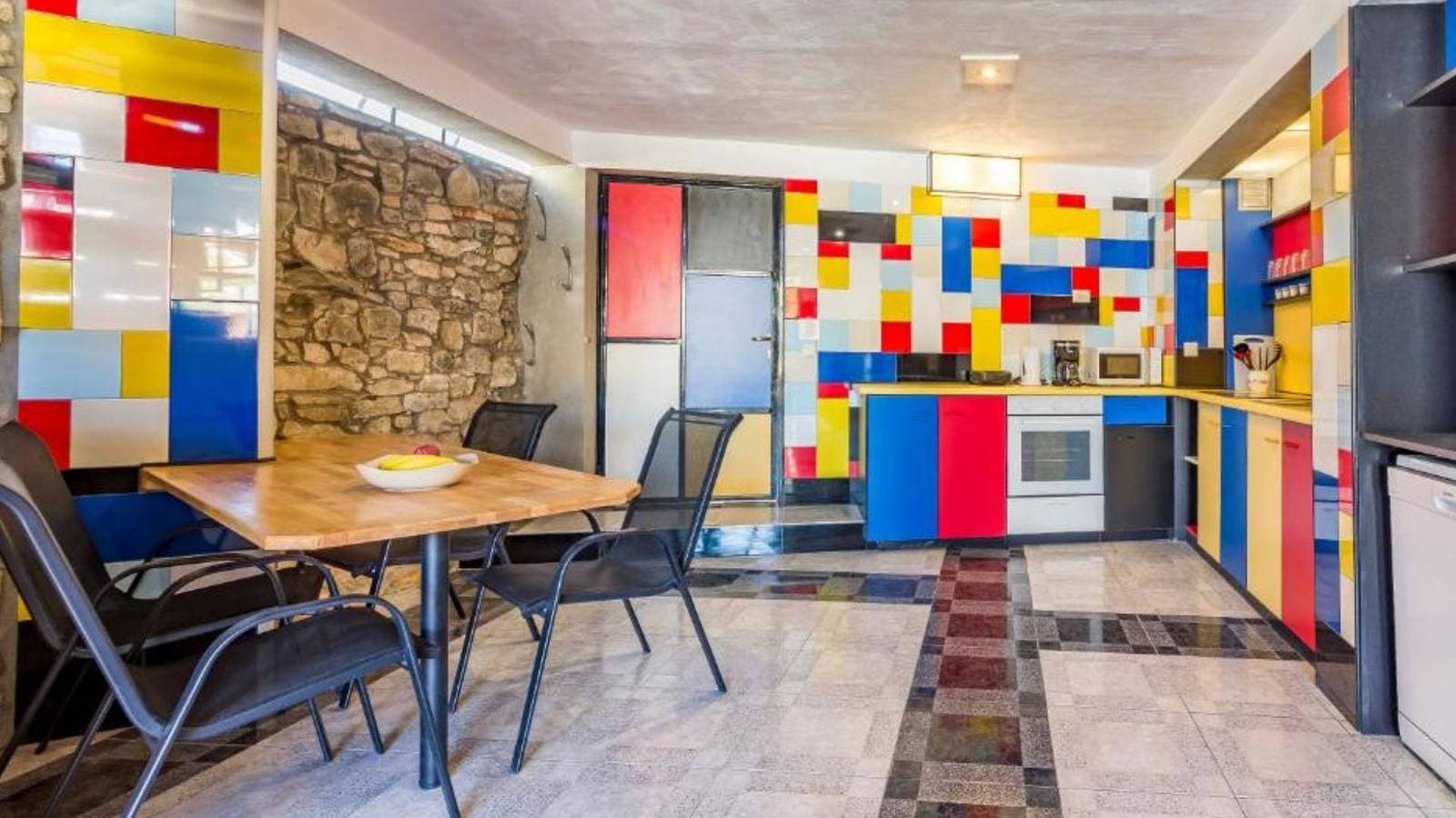 Foto 4 von 19: House Mondrian by Villas Guide