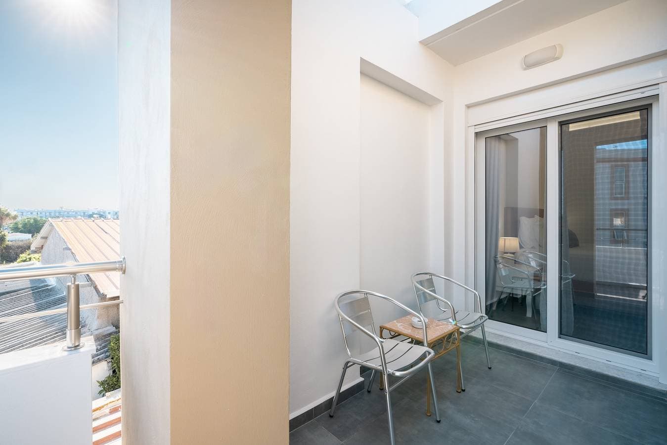 Foto 13 von 22: Ferienwohnung 'Velvet 2' mit Bergblick, Wi-Fi und Klimaanlage
