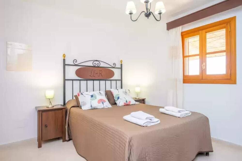 Foto 2 von 28: Els Xiprers - Ferienhaus Mit Privatem Pool