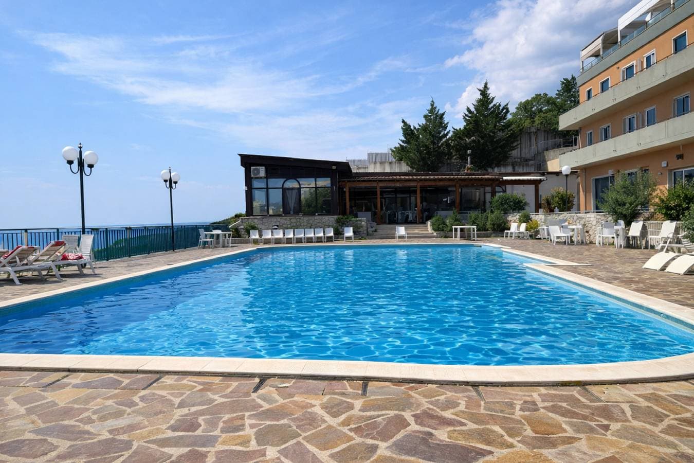 Foto 13 von 36: B&B mit Fenster - 237 - Santangelo - Pool