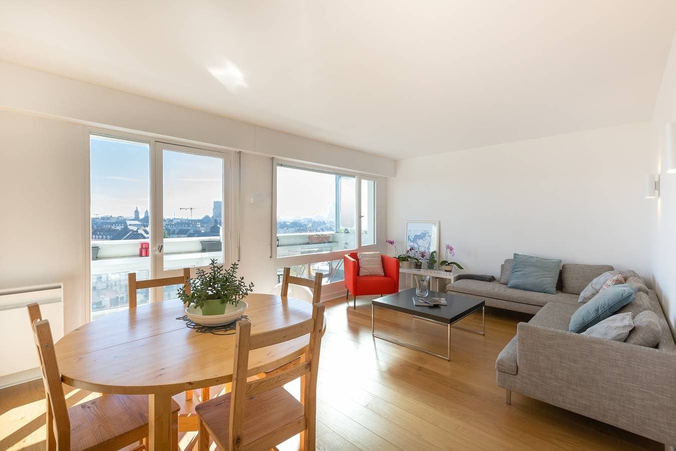 Foto 2 von 19: Ferienwohnung für 4 Personen mit Balkon