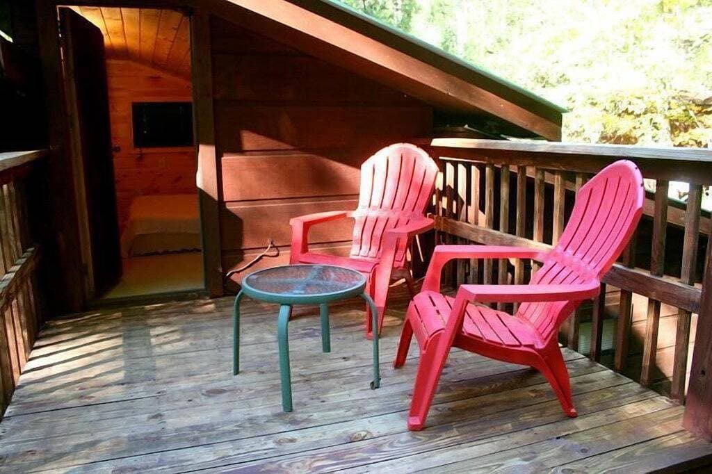 Wolfcreek Cabin / Abgeschieden & Romantik / Hot Tub / Acreage Angrenzend National Forest 1