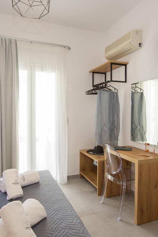 Foto 11 von 18: Superior Twin / Double Studio with Garden View