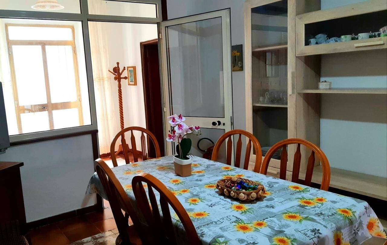 Foto 4 von 22: Three-Bedroom Holiday Home