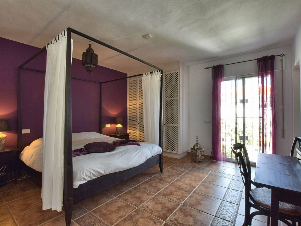 Foto 6 von 40: Villa in Sayalonga mit Privatpool