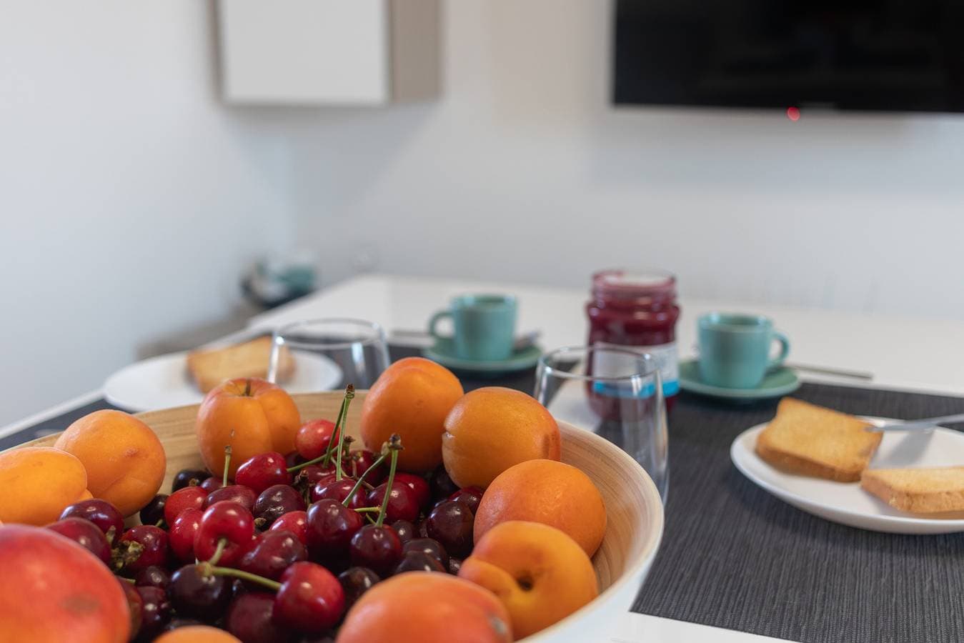 Foto 4 von 25: Ferienhaus 'Suite N12 - Luxury Apartment' mit Meerblick, WLAN und Klimaanlage