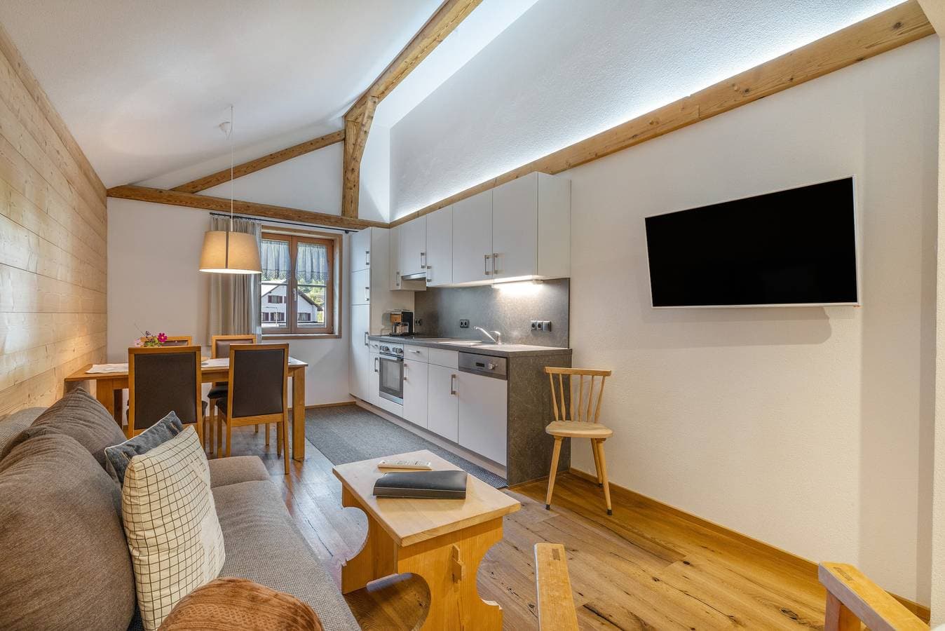 Foto 3 von 40: Ferienwohnung 'Kanisfluh' mit Gemeinschaftsgarten und Wi-Fi