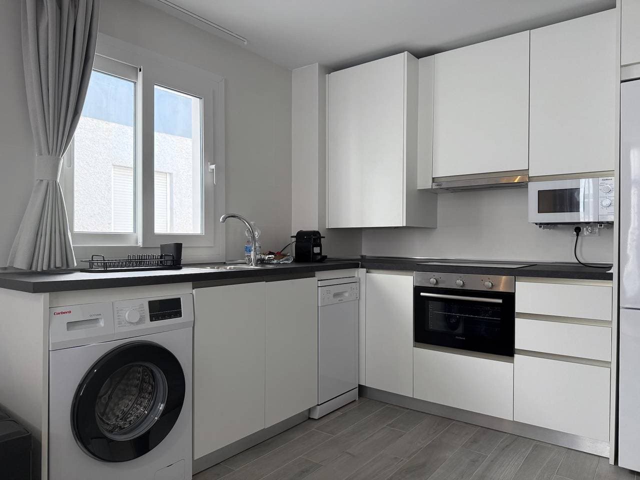 Foto 4 von 36: Gebäude La Botica De Enrique Wohnung 1A