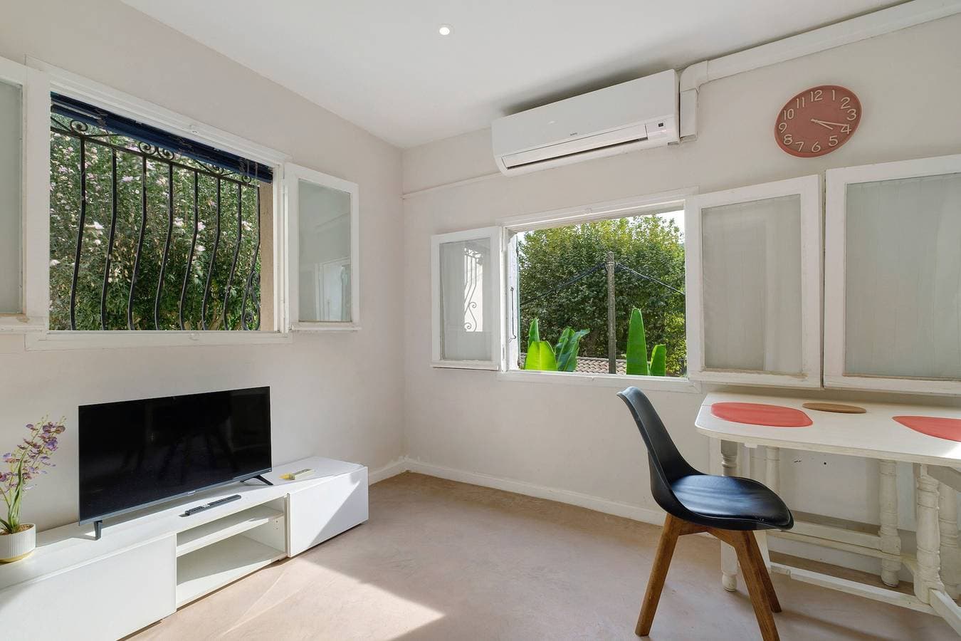 Foto 5 von 25: Ferienwohnung 'Maison Du Pigeonnier' mit Bergblick, WLAN und Klimaanlage