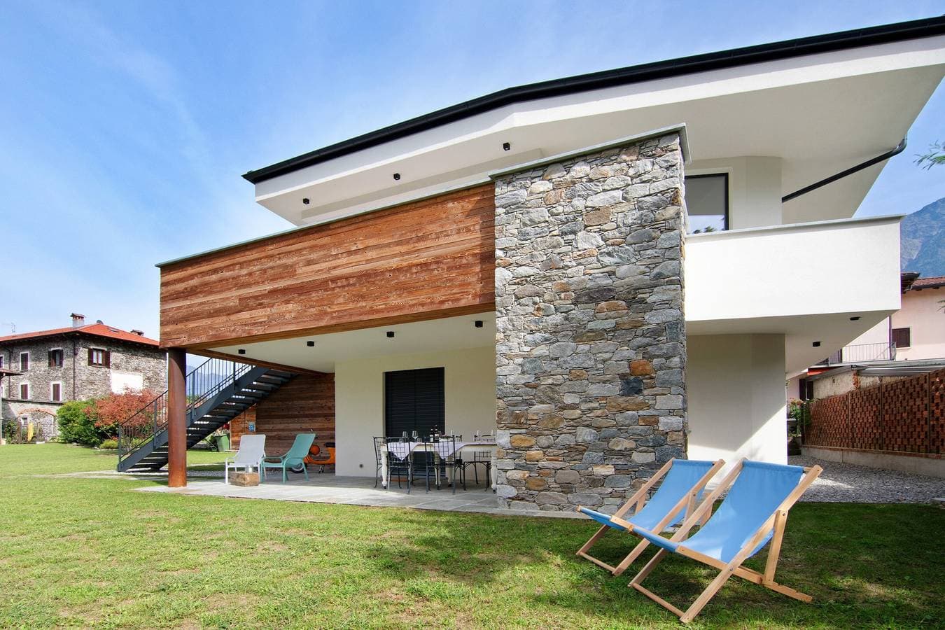 Foto 3 von 40: Ferienwohnung 'La Villa del Lago in Terrazzo' mit Meerblick, WLAN und Klimaanlage
