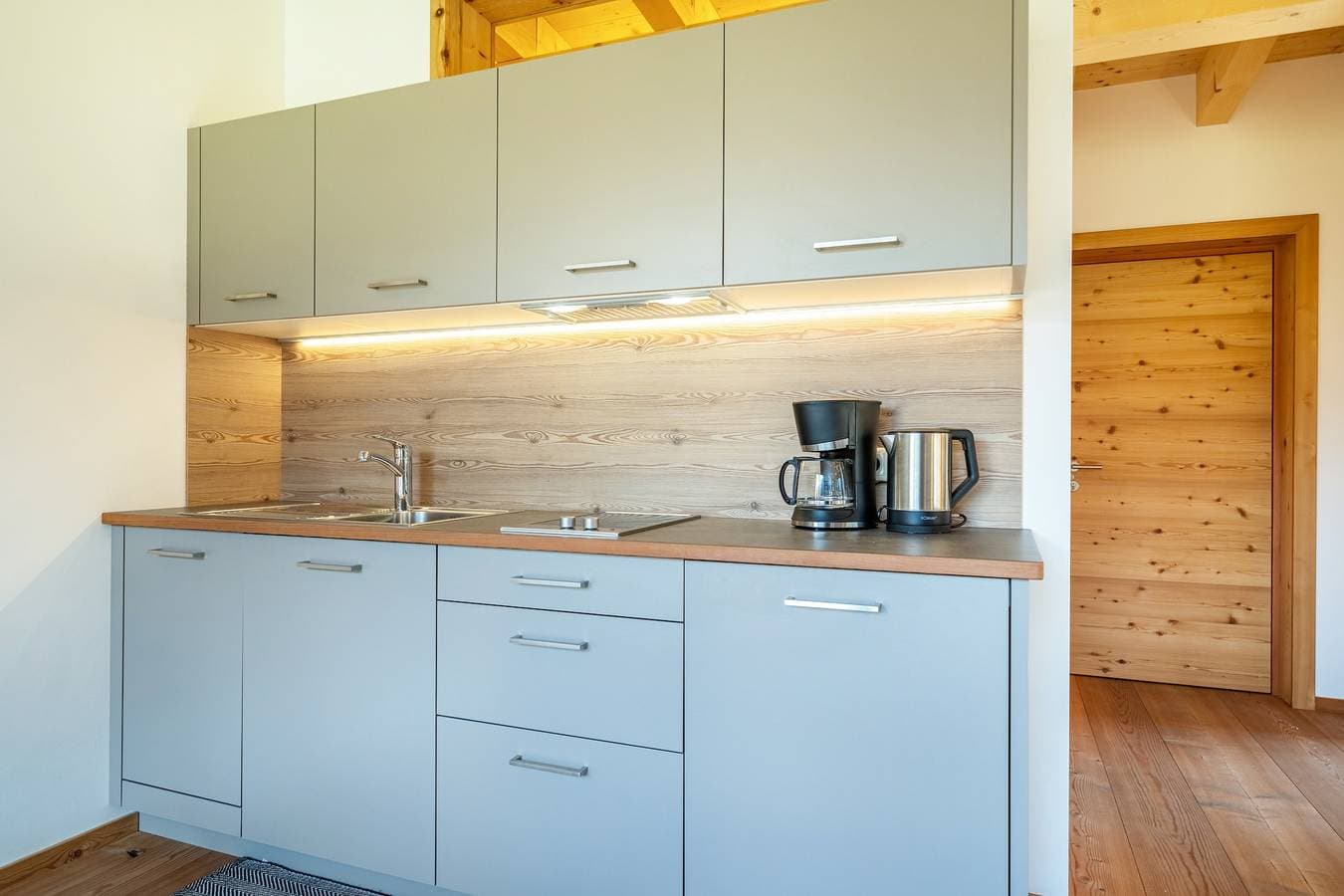 Foto 11 von 20: Ferienwohnung 'Mayrhof im Kirschengarten' mit Bergblick & Balkon