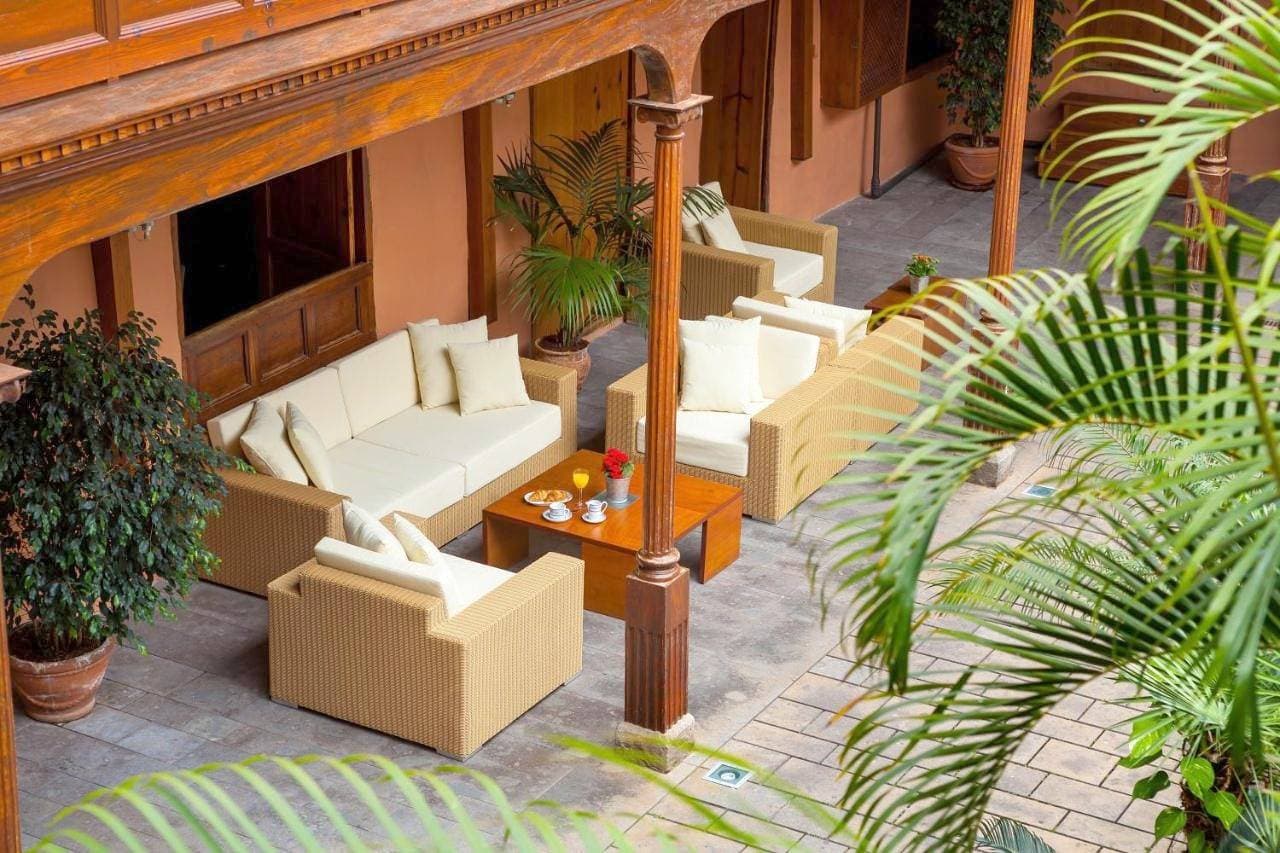 Foto 7 von 37: Hotel für 10 Personen mit Terrasse