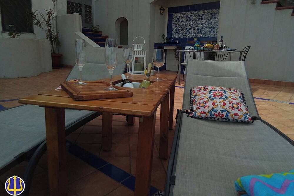 Foto 13 von 30: Villa Neptune at the beginning of the Amalfi Coast Cin No. It065157B4Vgm390Gl.