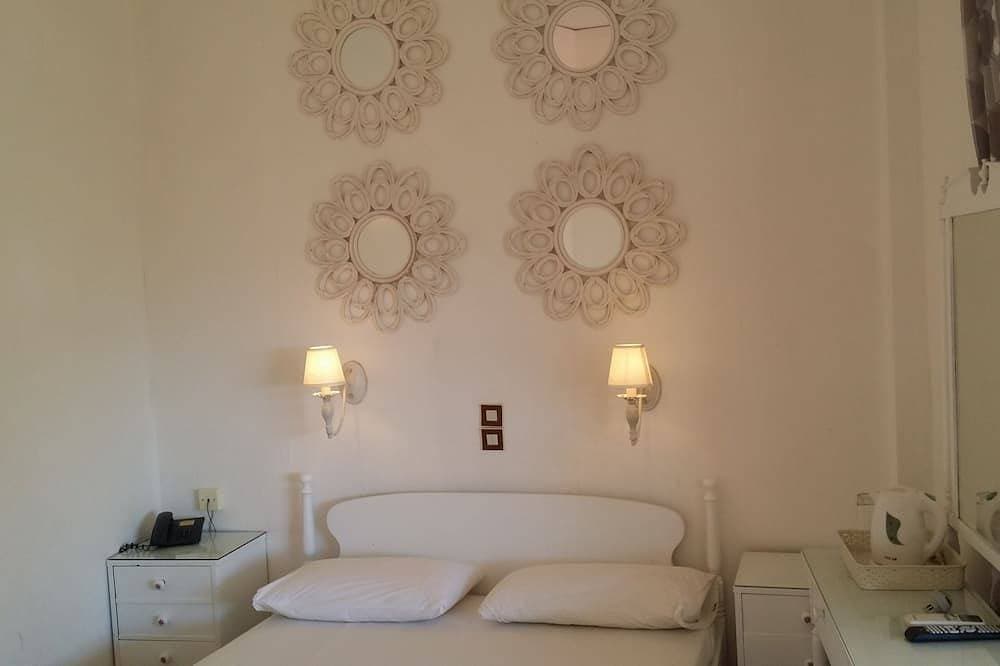 Foto 10 von 20: Zweibettzimmer vor dem Strand von Agia Marina