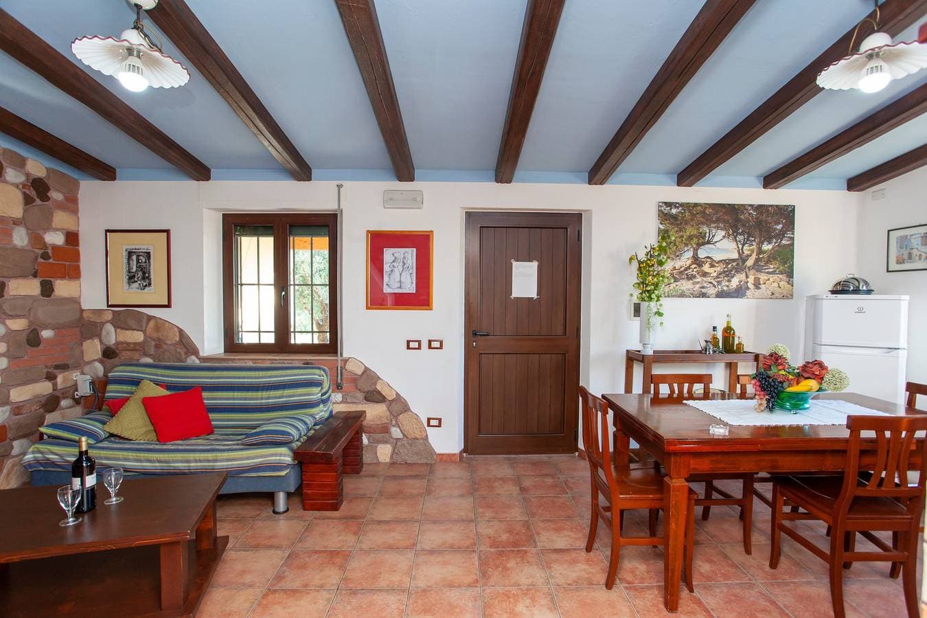 Foto 8 von 28: Ferienwohnung "Typisches Landhaus - Orosei" mit Terrasse & Gemeinschaftsgarten