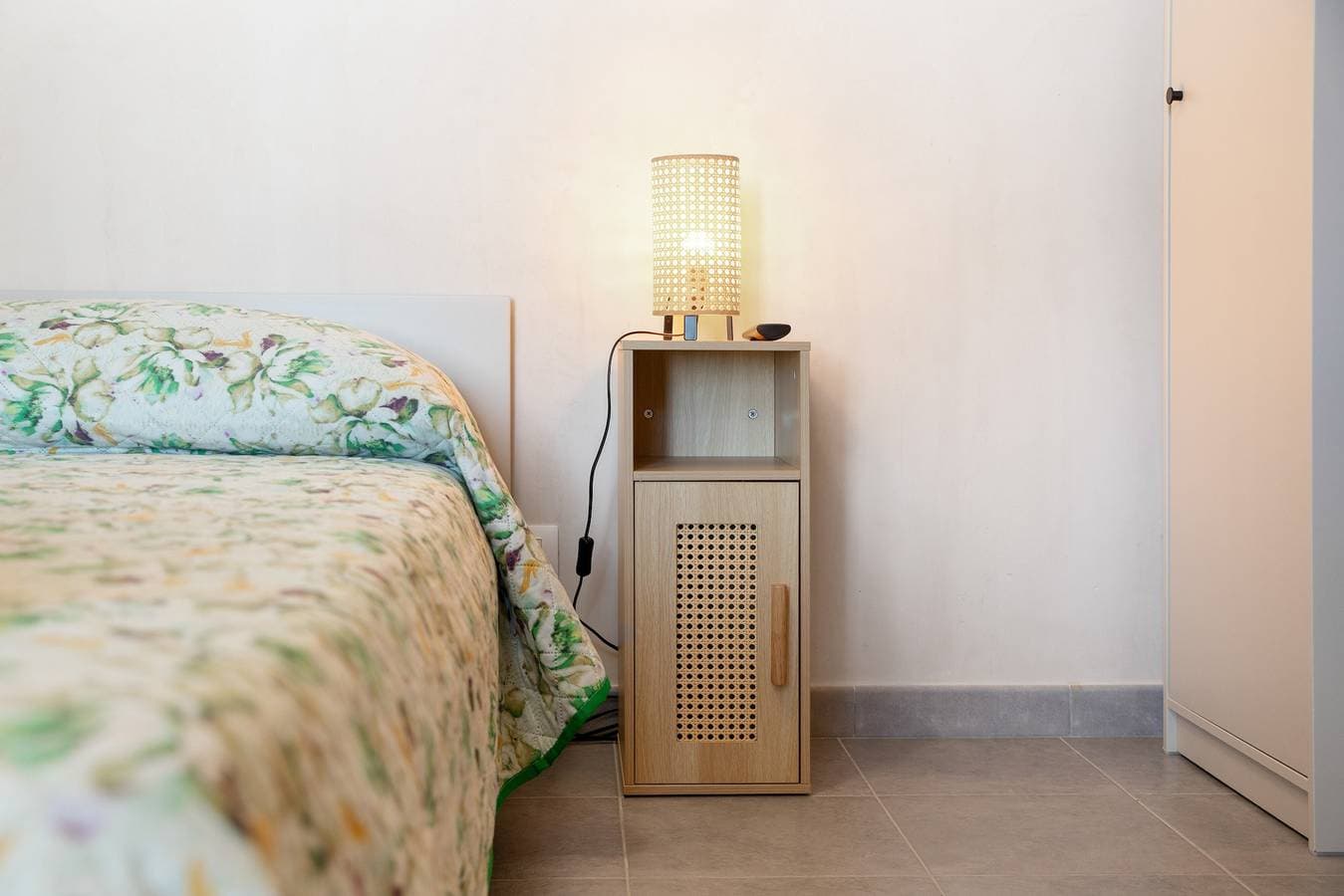 Foto 12 von 28: Zimmer 'Vigna Di Pettineo - N6' mit Gemeinschaftspool, privater Terrasse und Klimaanlage