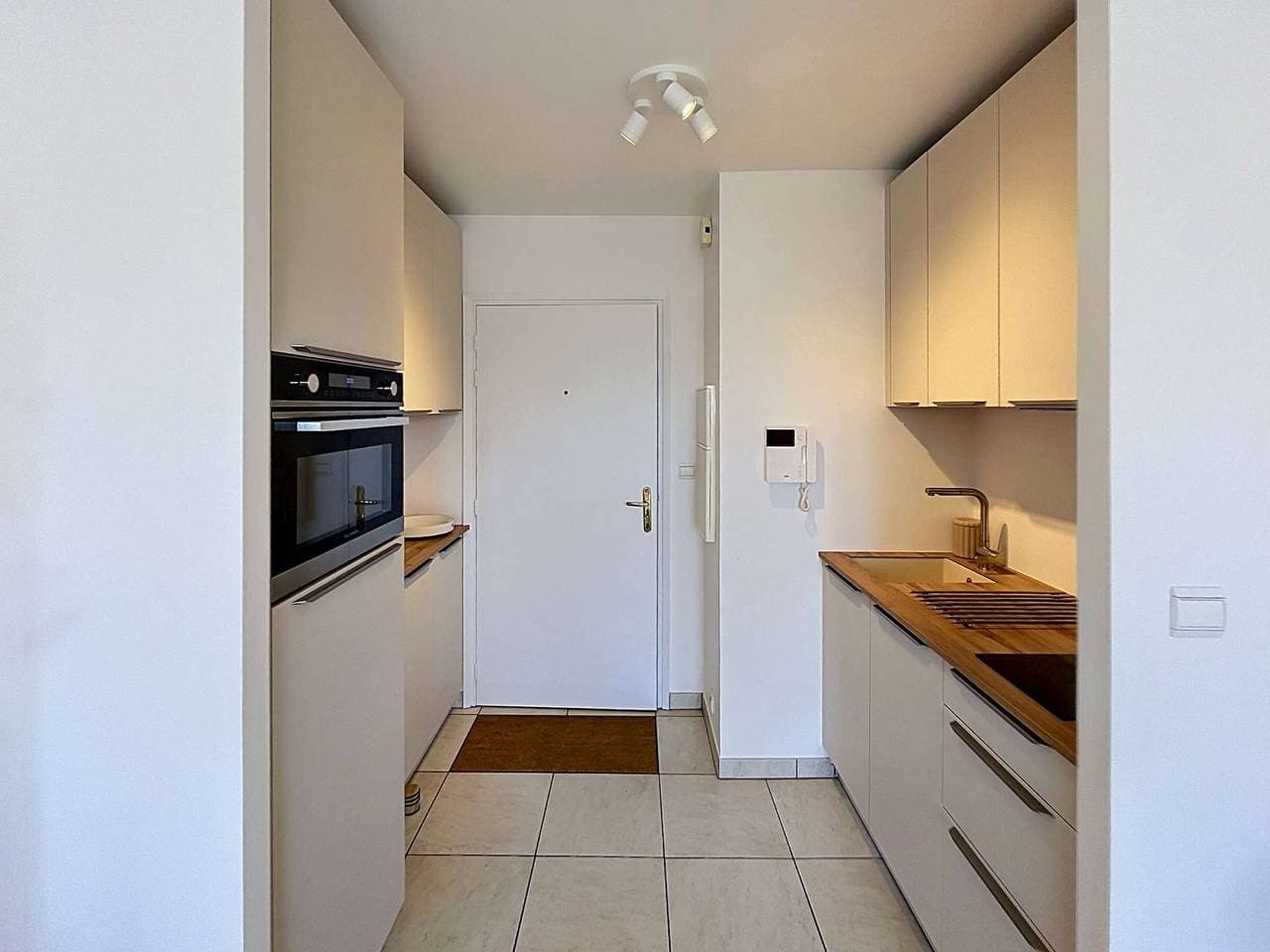 Foto 5 von 16: Gemütliches Studio, gesicherter Parkplatz - 2 Pers. (50 m vom Strand)