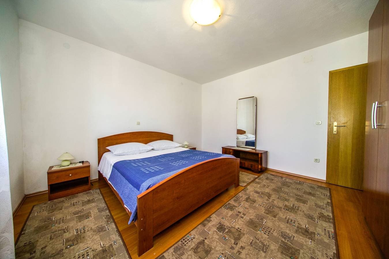 Foto 7 von 10: 3-Zimmer-Ferienwohnung mit Terrasse und Meerblick Postira, Brac A-18472-a