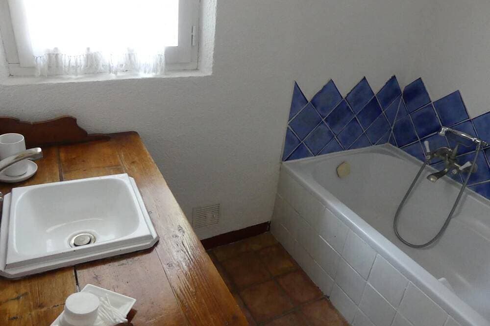 Foto 12 von 30: Provencal house with private pool