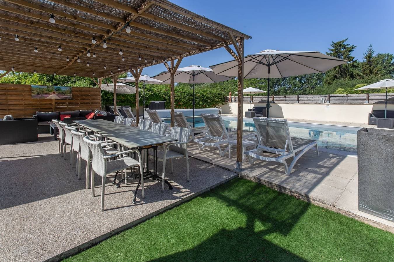 Foto 7 von 22: Bed & Breakfast 'La Charente-Chambre Naturiste' mit Gemeinschaftspool, WLAN & Klimaanlage