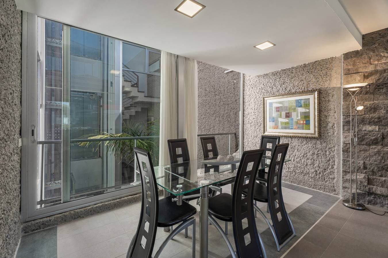 Foto 6 von 34: Ferienvilla 'Playa Del Duque' mit privater Terrasse, WLAN und Klimaanlage