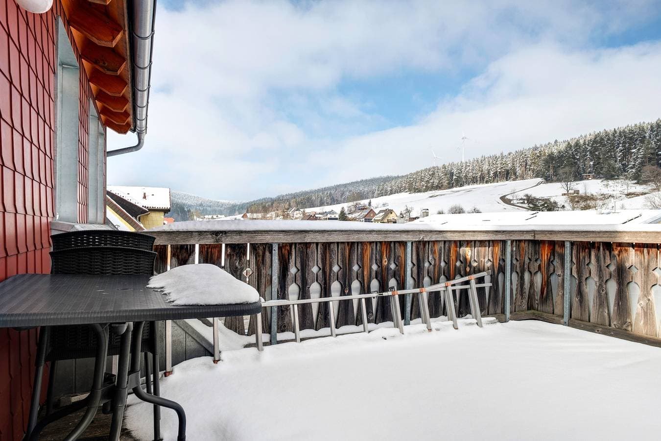 Foto 7 von 44: Zimmer 'Doppelzimmer Mit Balkon 21' mit Gemeinschaftsgarten, Balkon und Wi-Fi