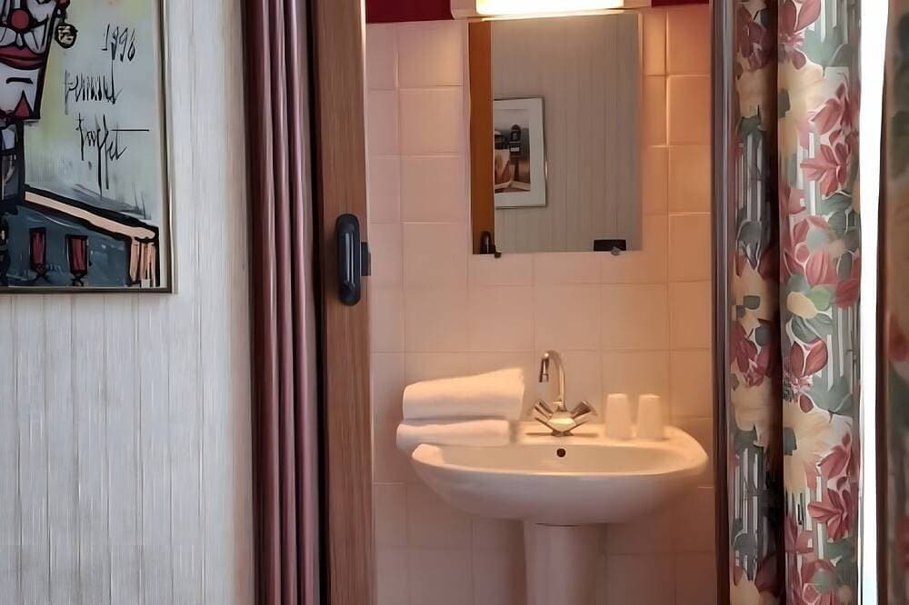 Foto 4 von 10: Bed and Breakfast 'Blanche De Castille' mit Gemeinschaftsterrasse, Garten & WLAN
