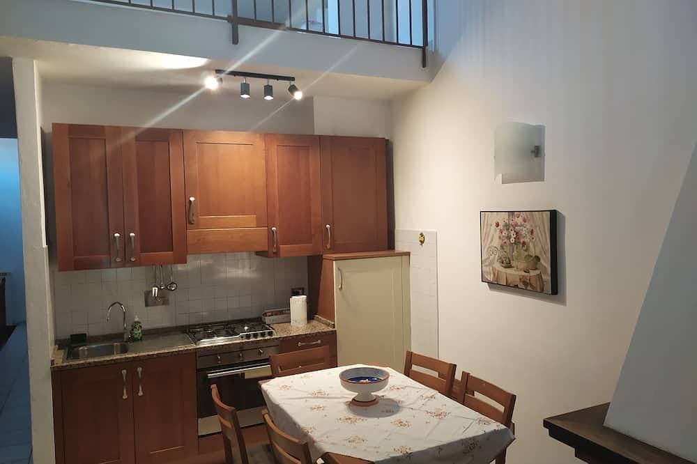 Foto 13 von 24: Fantastic appartment in historical Center-Free Parking available few meters away