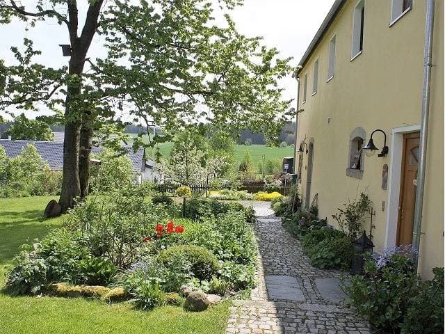 Foto 12 von 25: Ferienhof Wolfrum - Ferienwohnung in Bauernhaus mit Wohlfühlambiente