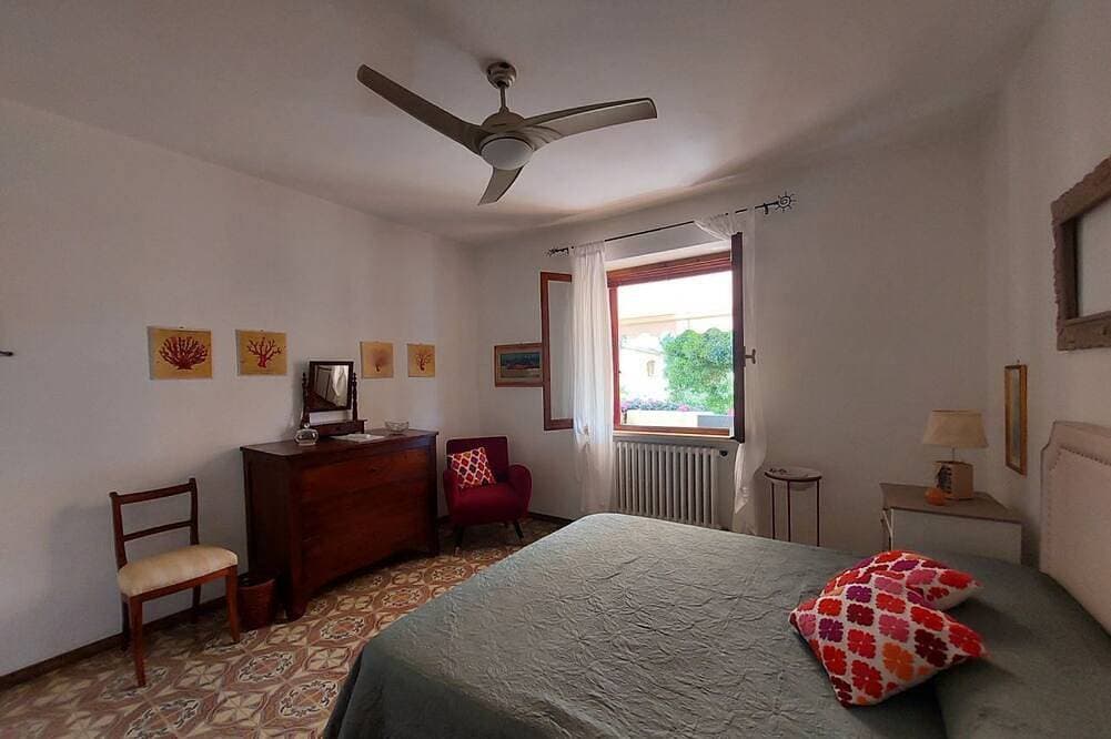 Foto 3 von 30: Villa Giolù: La Terrazza Apartment, Ermäßigung auf die Fähre