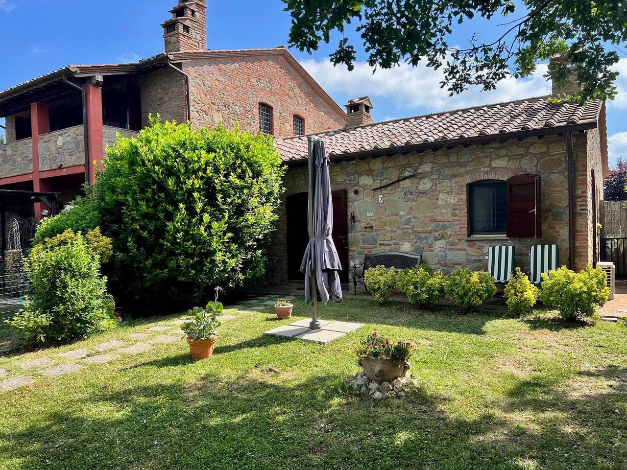 Foto 3 von 32: Ferienhaus 'Il Forcone' mit Gemeinschaftspool, WLAN und Klimaanlage