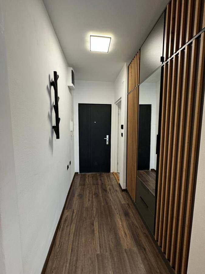 Foto 5 von 29: Studio Apartment with Balcony