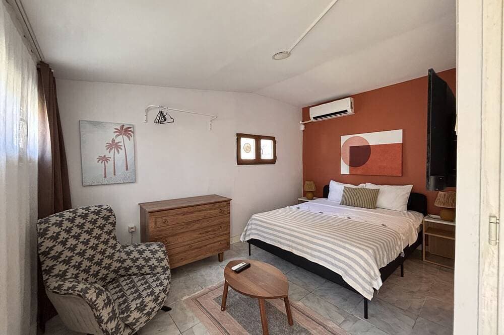 Modern Studio |Private Terrace | Historic Istanbul 1