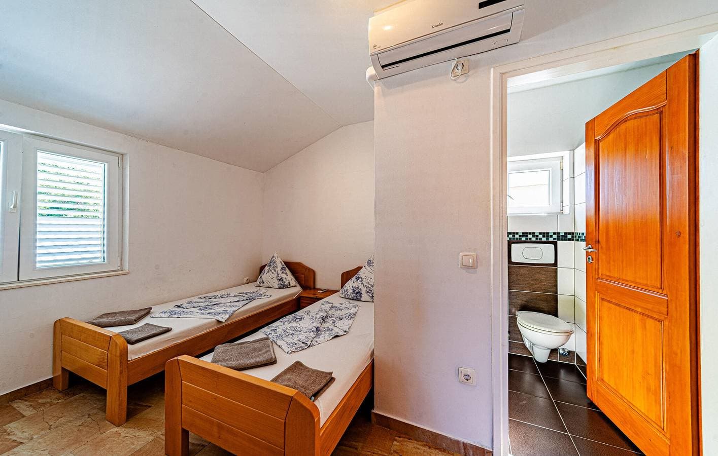 Foto 11 von 21: Gemütliche Ferienwohnung mit Terrasse, WLAN und Parkplatz in der Nähe des Strandes Tri Žala
