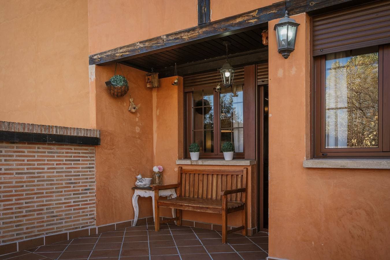 Foto 3 von 28: Casa Rural 'Entrada Rio Lobos I' mit Bergblick, privater Terrasse und WLAN