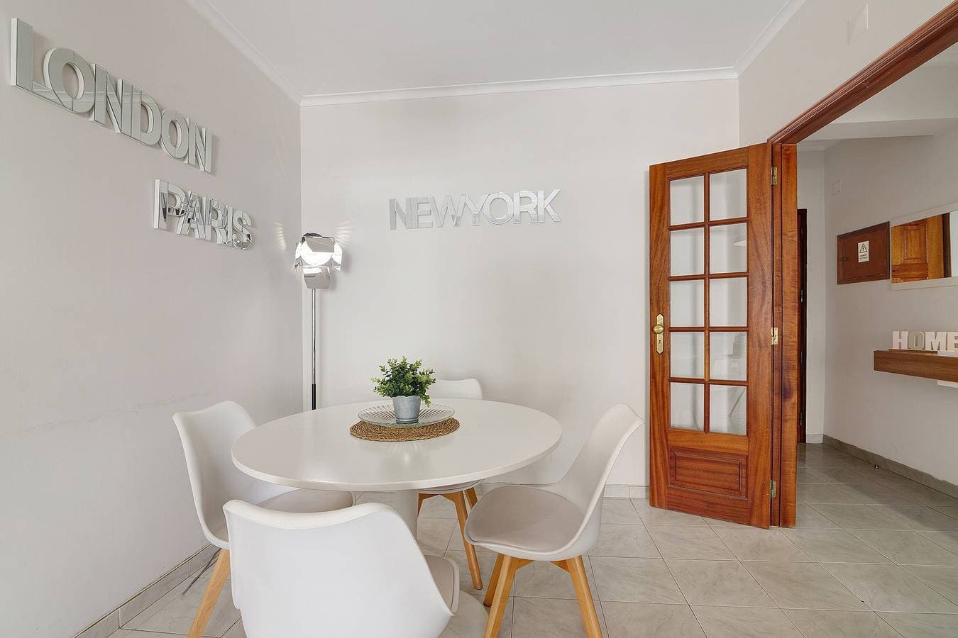 Foto 5 von 24: Apt. S. Lourenço direkt am Strand – ohne Meerblick, mit Gemeinschaftspool, Balkon & WLAN