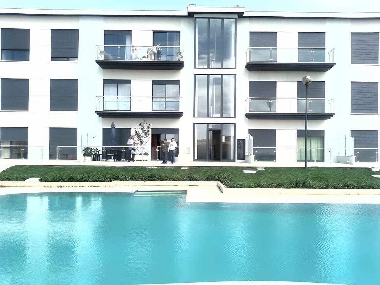 Foto 13 von 15: T2-Apartment mit Pool und Garten in São Martinho do Porto