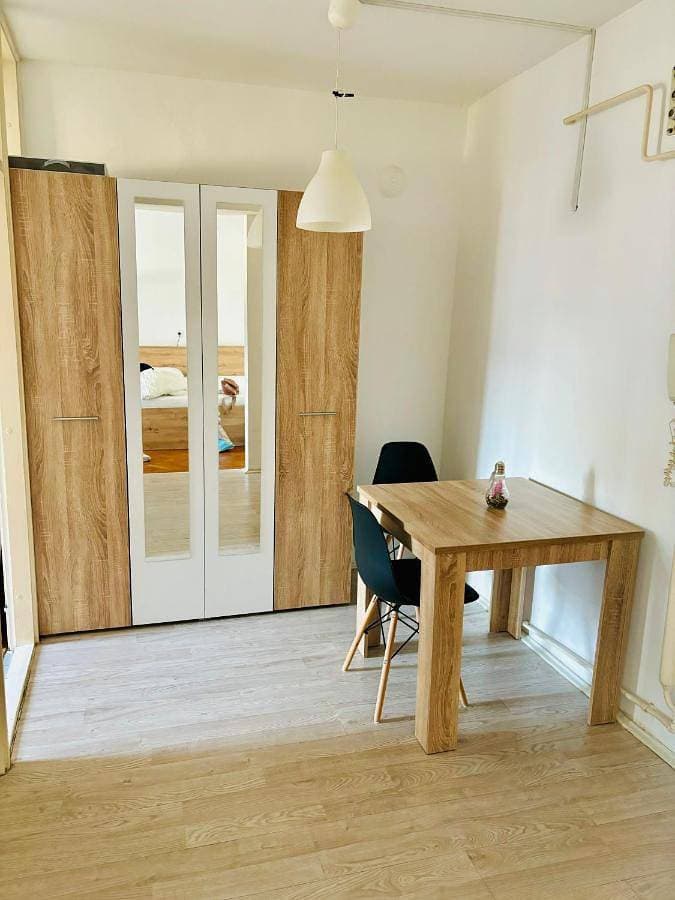 Foto 4 von 6: One-Bedroom Apartment