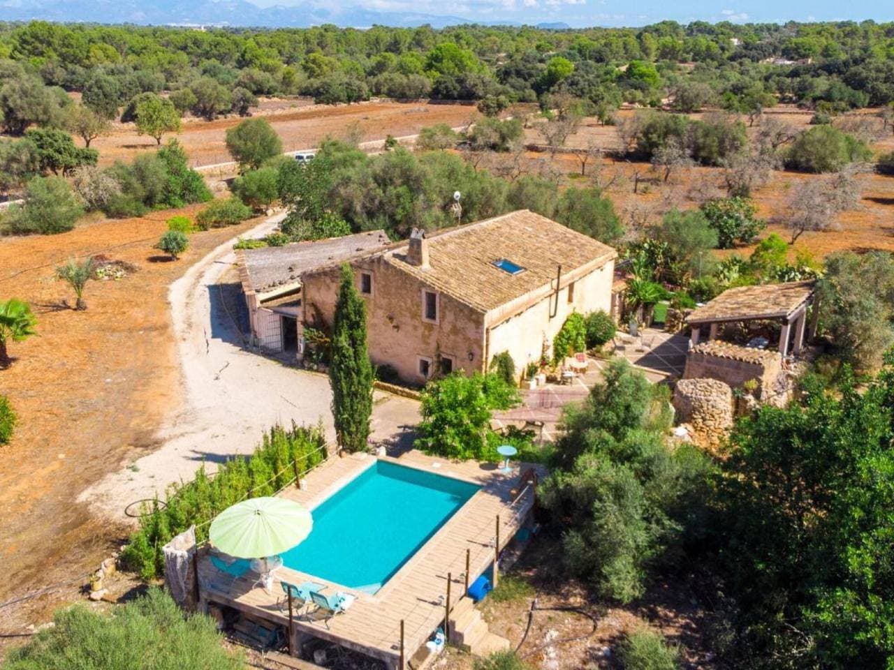 Foto 2 von 30: Haus 'Villa Can Lloret' mit Bergblick, WLAN und Klimaanlage