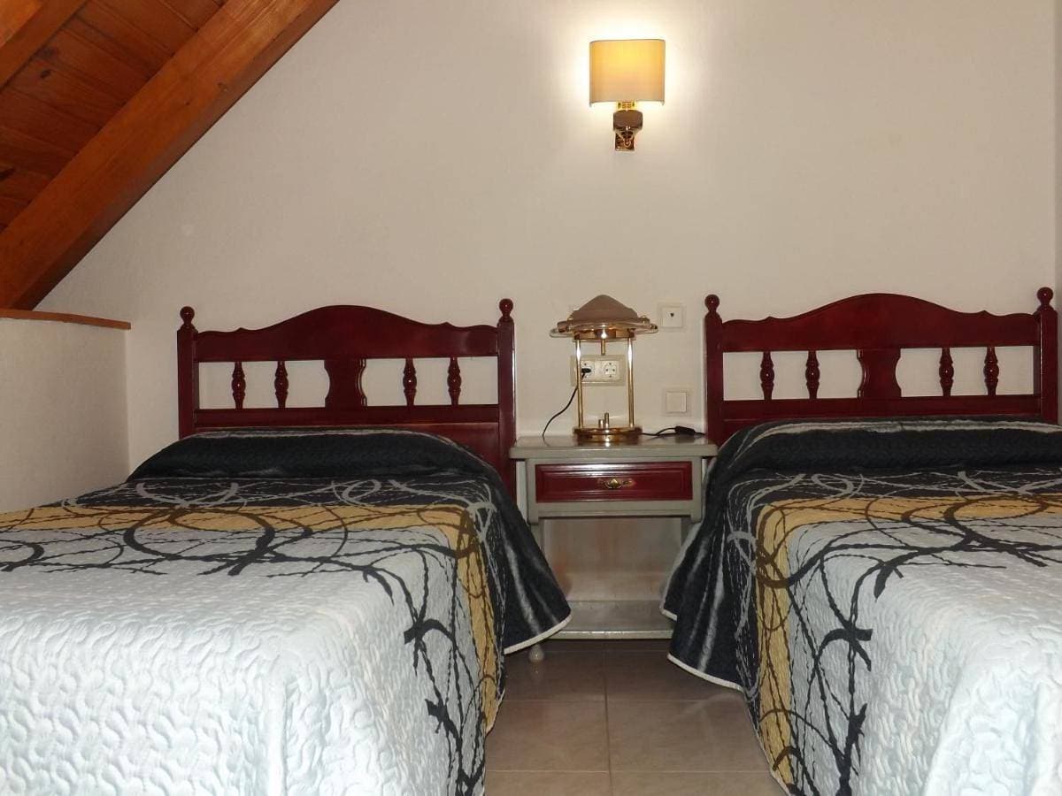 Foto 5 von 8: Triple Room with Bathroom