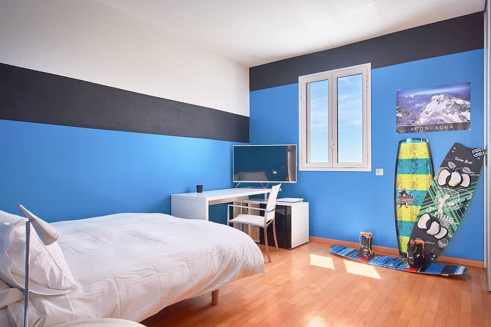 Foto 5 von 23: SunlightProperties: Splendid: Villa, 4 Bedroom/ 3 bath, jacuzzi, heated pool