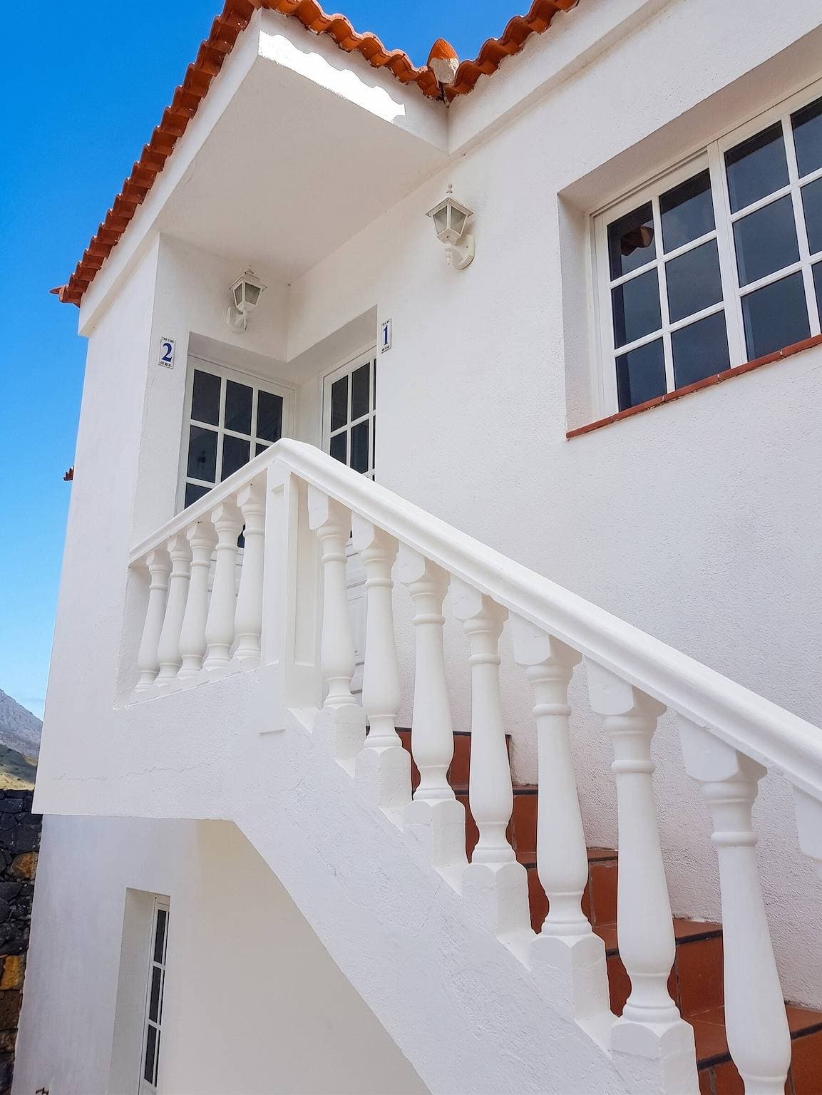 Modernes Apartment in Frontera, 45 m² mit Meerblickbalkon 1