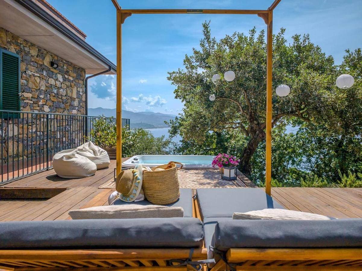 Foto 3 von 32: One-Bedroom Apartment with Sea View