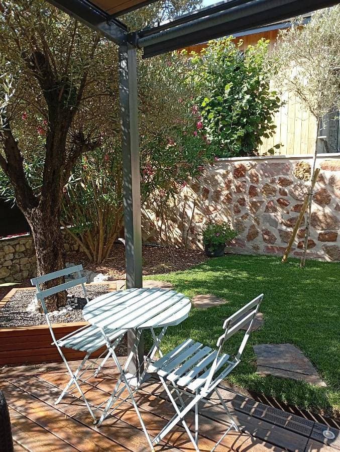Foto 5 von 11: Double Room with Garden View