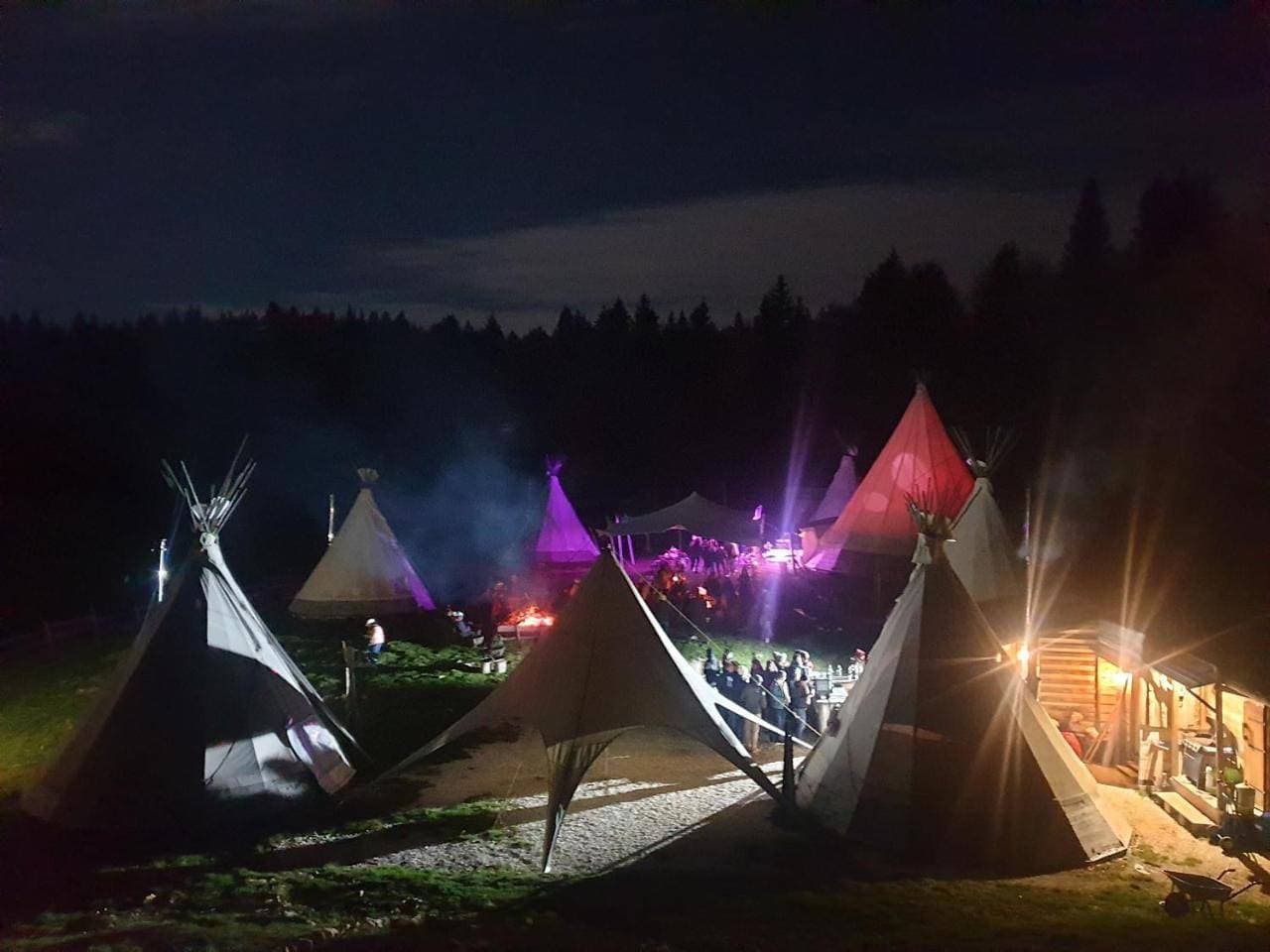 Foto 10 von 39: Tent